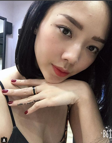 Tóc Tiên đáp trả chuẩn thanh niên cứng khi bị chê hở bạo như gái